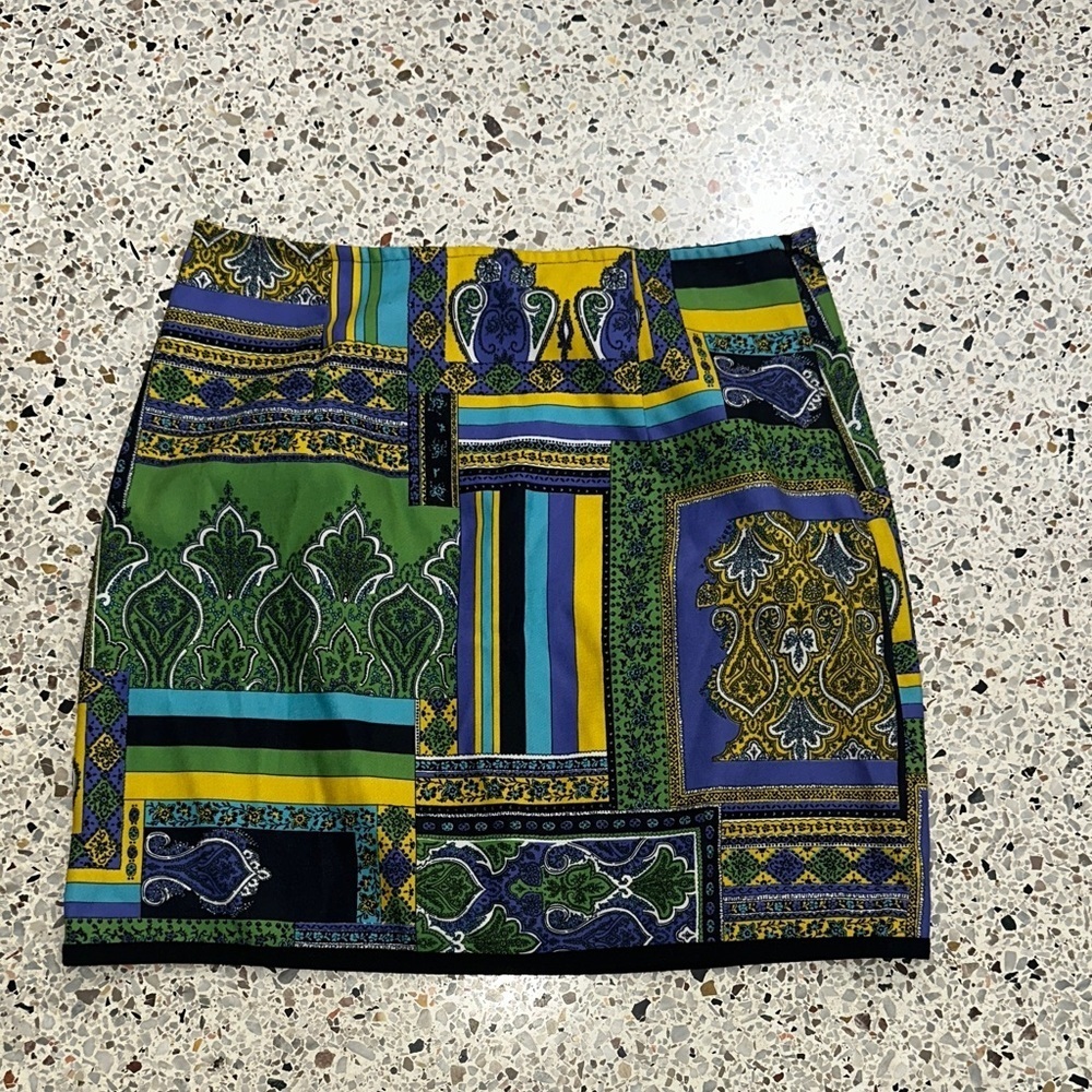 Y2K 90’s vintage Boston Proper mini skirt side zip like Versace medallion 2 XS